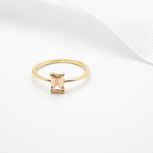 Solid 10K Yellow Gold Smoky Topaz Ring - Picture 6 of 9